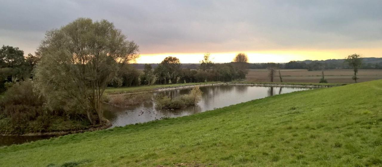 Grand Gite De La Ferme De La Tourelle Longues-sur-Mer Экстерьер фото
