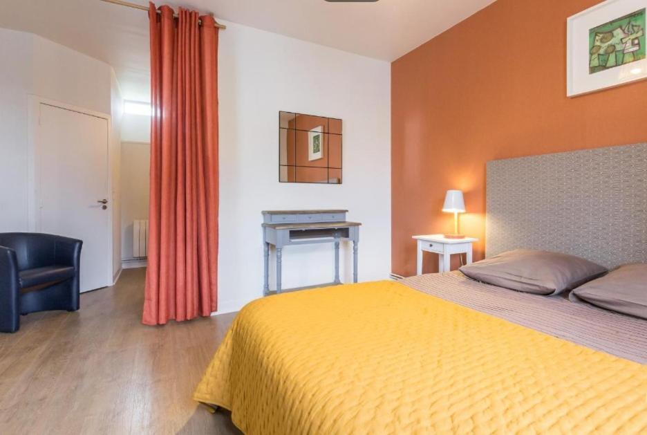 Grand Gite De La Ferme De La Tourelle Longues-sur-Mer Экстерьер фото